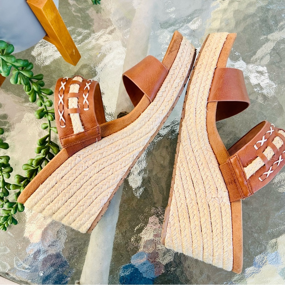 Pre-owned Zodiac Espadrilles Wedges: 7.5 baby light blue and brown